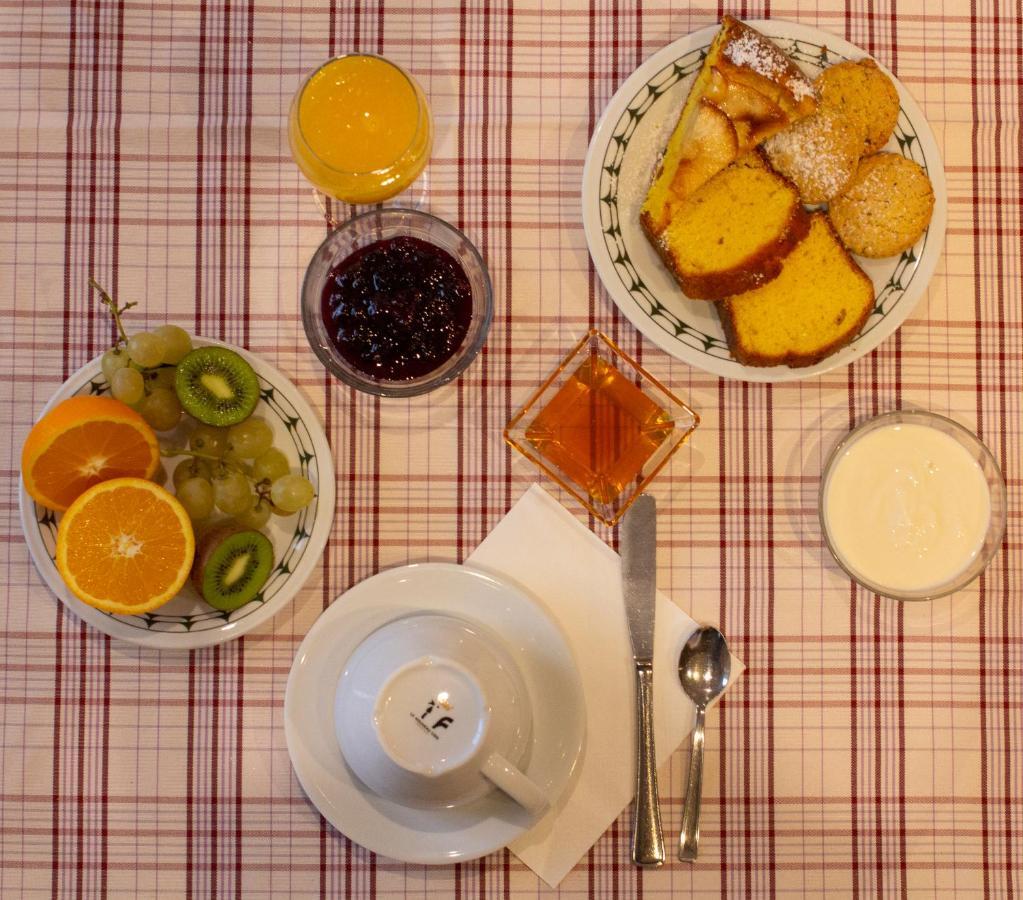 Hotel Ristorante Centrale Rovere Veronese Eksteriør billede